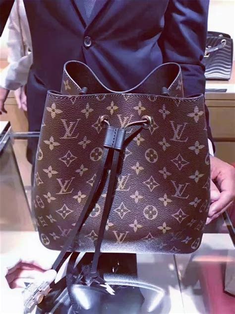 is it cheaper to buy louis vuitton in italy|louis vuitton italy prices.